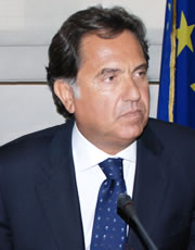 Il capo della Polizia Antonio Manganelli