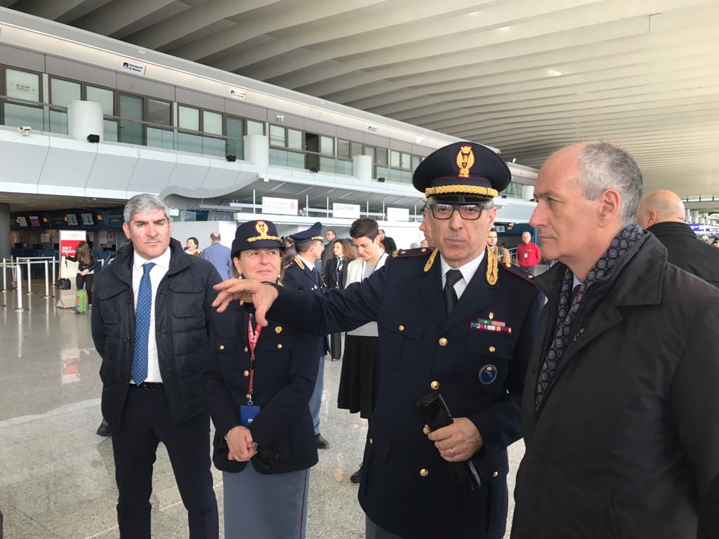 Il capo della Polizia all'aeroporto di Roma Fiumicino