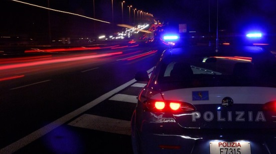 notturno polizia stradale