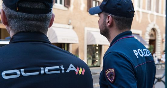 poliziotti italiani e spagnoli