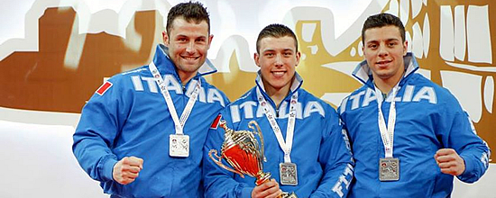 Alfredo Tocco con la squadra di kata vice campione d'Europa