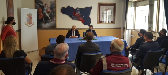 Il capo della Polizia Lamberto Giannini a Gela (Caltanissetta)