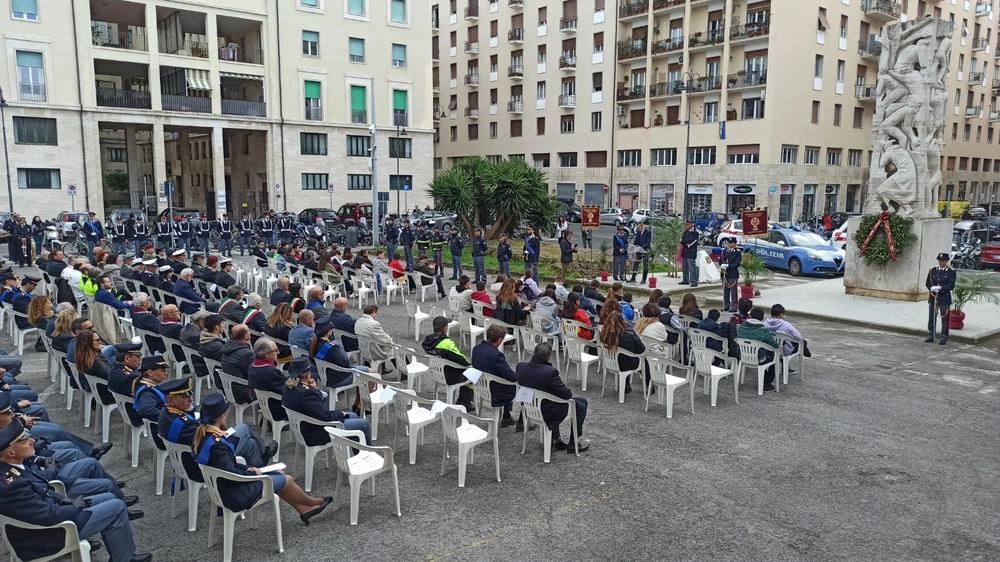 Le celebrazioni nella città di Livorno per il 171° anniversario della Fondazione della Polizia