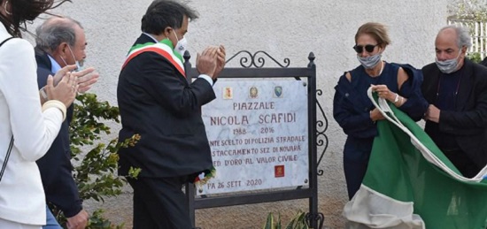 Cerimonia d'intitolazione di un piazzale a Palermo in onore di Nicola Scafidi