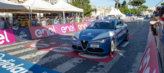 La stradale al giro d'Italia