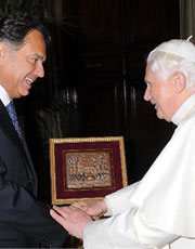 Il capo della Polizia Antonio Manganelli in visita dal Papa Benedetto XVI