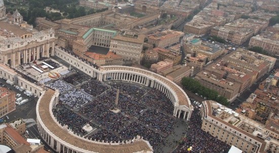 Le immagini dall'elicottero in occasione della canonizzazione dei papi